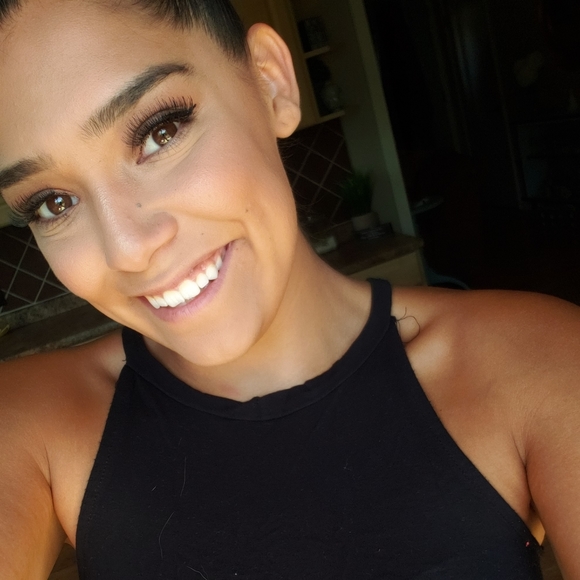 Meet your Posher, Crystal - Picture 1 of 1